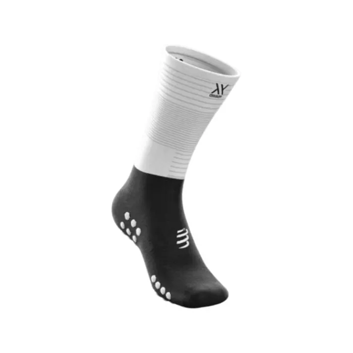 Compressport Socks | Running Socks^Mid Compression Socks White