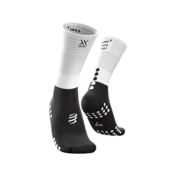 Compressport Socks | Running Socks^Mid Compression Socks White