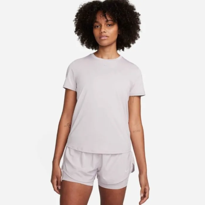 Nike Running Tops & T-shirts^Dri-FIT One Classic Short Sleeve Tee