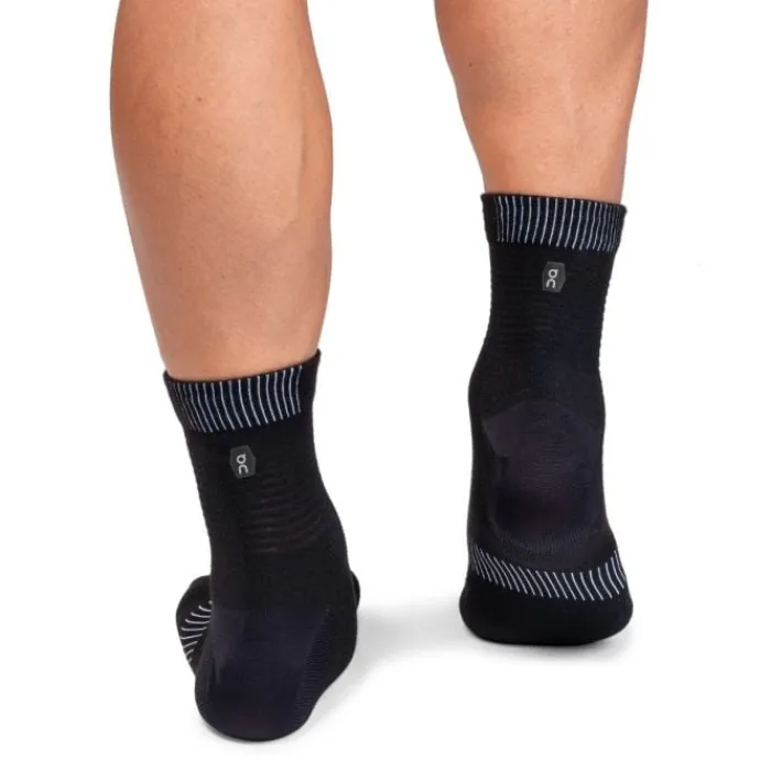 On Socks | Running Socks^Ultralight Mid Sock Black